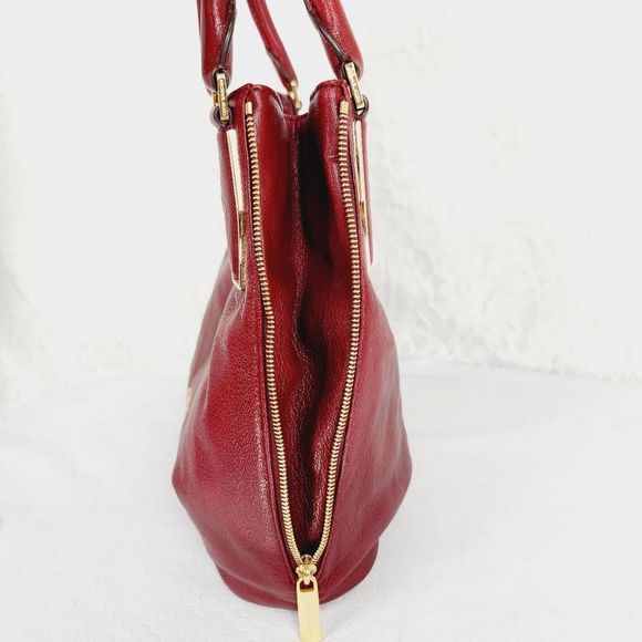 Michael Kors Vanessa Leather Medium Shoulder Bag Red - Picture 6 of 9